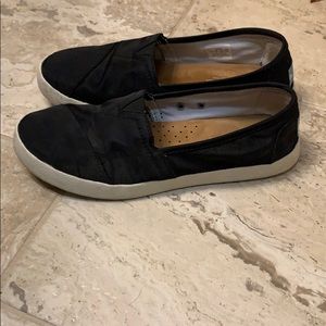 Toms women’s size 8